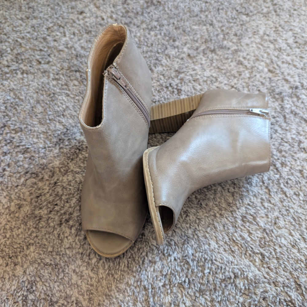 Stylish Tan Peep-Toe Ankle Boots